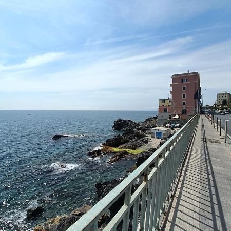 Incantevole Appartamento Genova Quinto Vicino Alla Spiaggia ภายนอก รูปภาพ